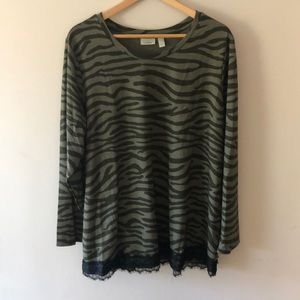 Camo print top w/ black lace and pockets